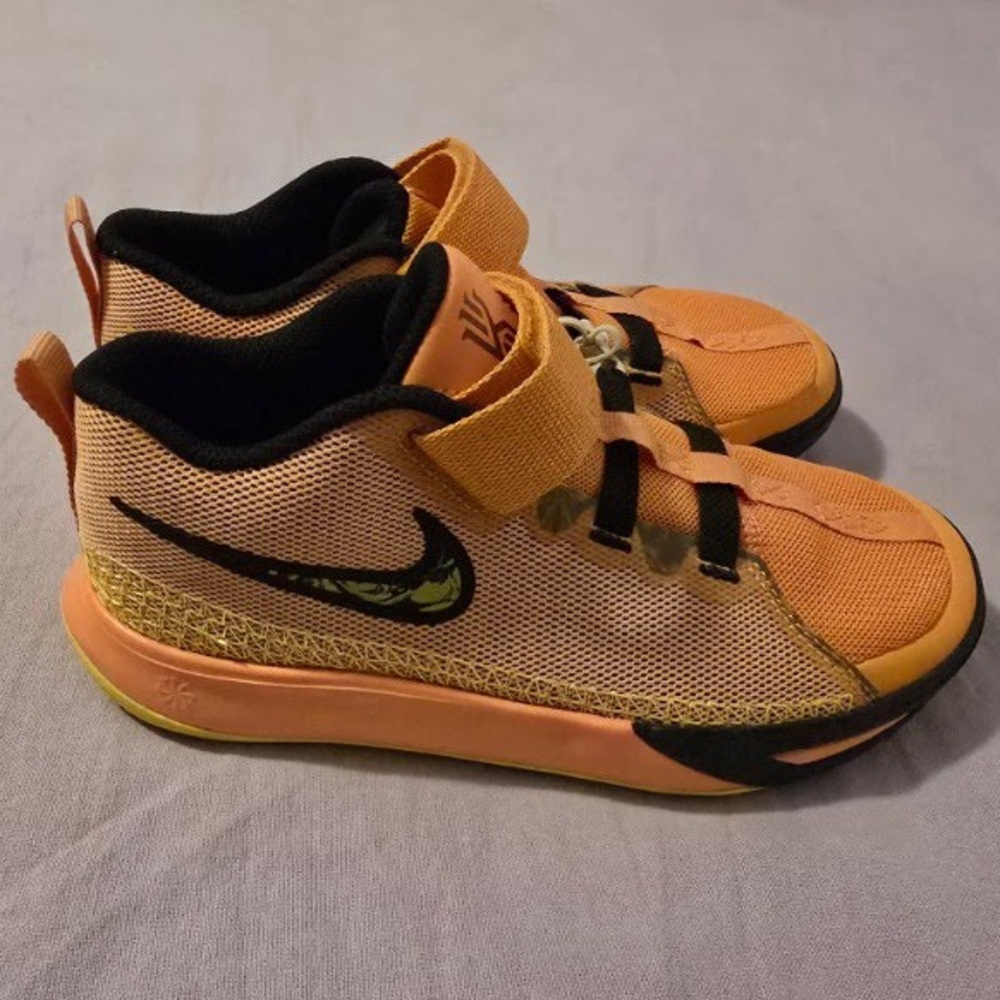 🧡👟 2022 Nike Kyrie Flytrap VI 6 (PS) - Orange Trance / Yellow Strike - Size 2.5Y